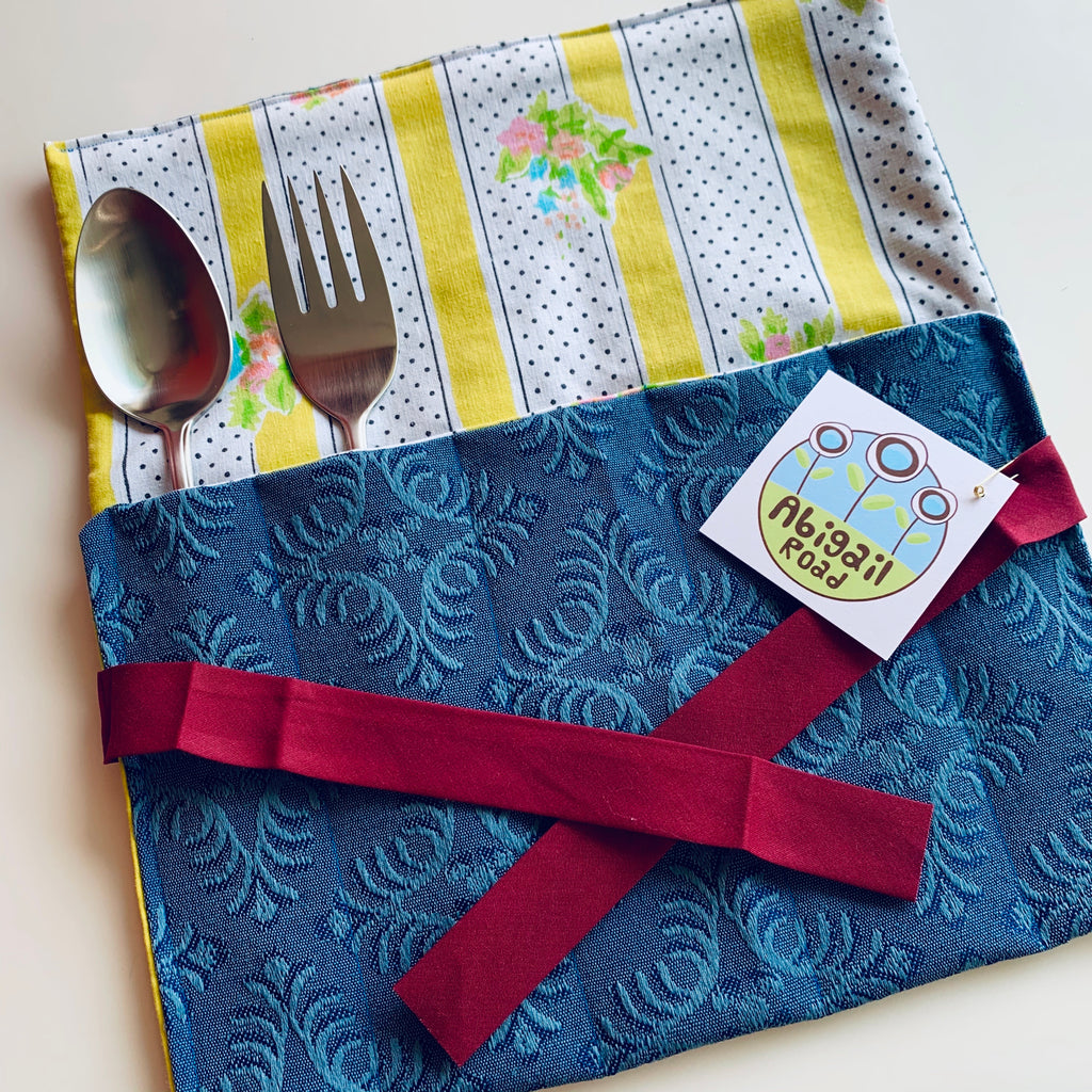 ABIGAIL ROAD POCKET ROLL BLUE W/FLORAL STRIPES