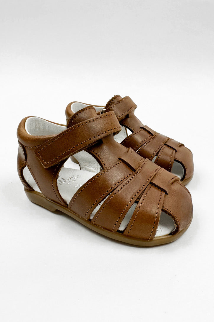 León Shoes X M&J "Pedro" Brown Leather Sandals | iphoneandroidapplications