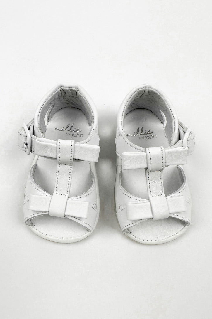León Shoes X M&J "Gabriela" White Patent Leather Sandals (UK 0-4) | iphoneandroidapplications