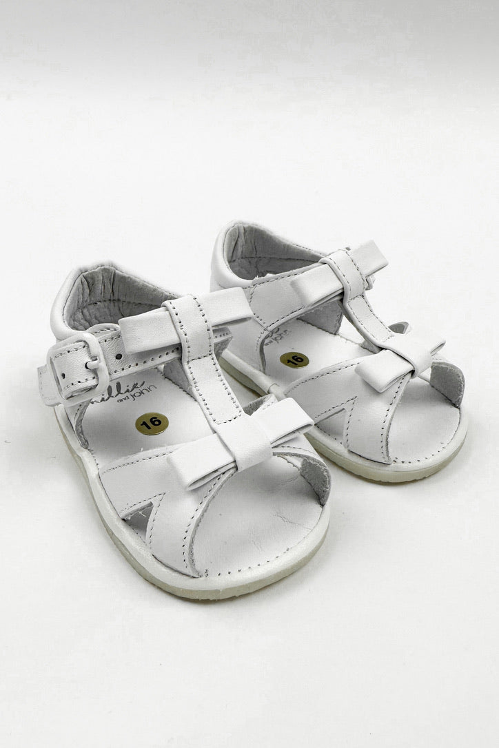 León Shoes X M&J "Gabriela" White Patent Leather Sandals (UK 0-4) | iphoneandroidapplications