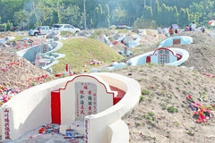 tombs that have been swept in celebration on Qing Ming Jie Day
