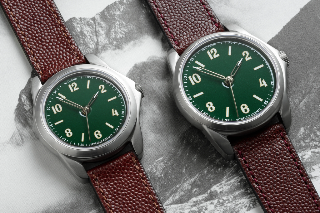 Medium and Large Model 2 in Racing Green