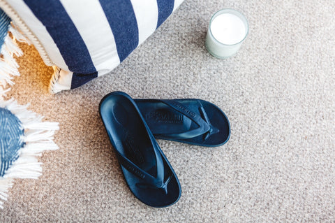 Flip flops with arch support for men