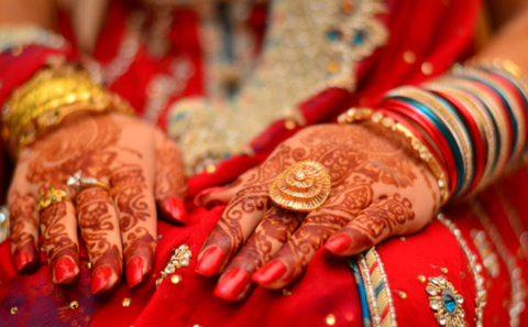 breathablel nail polish on mehndi henna hands
