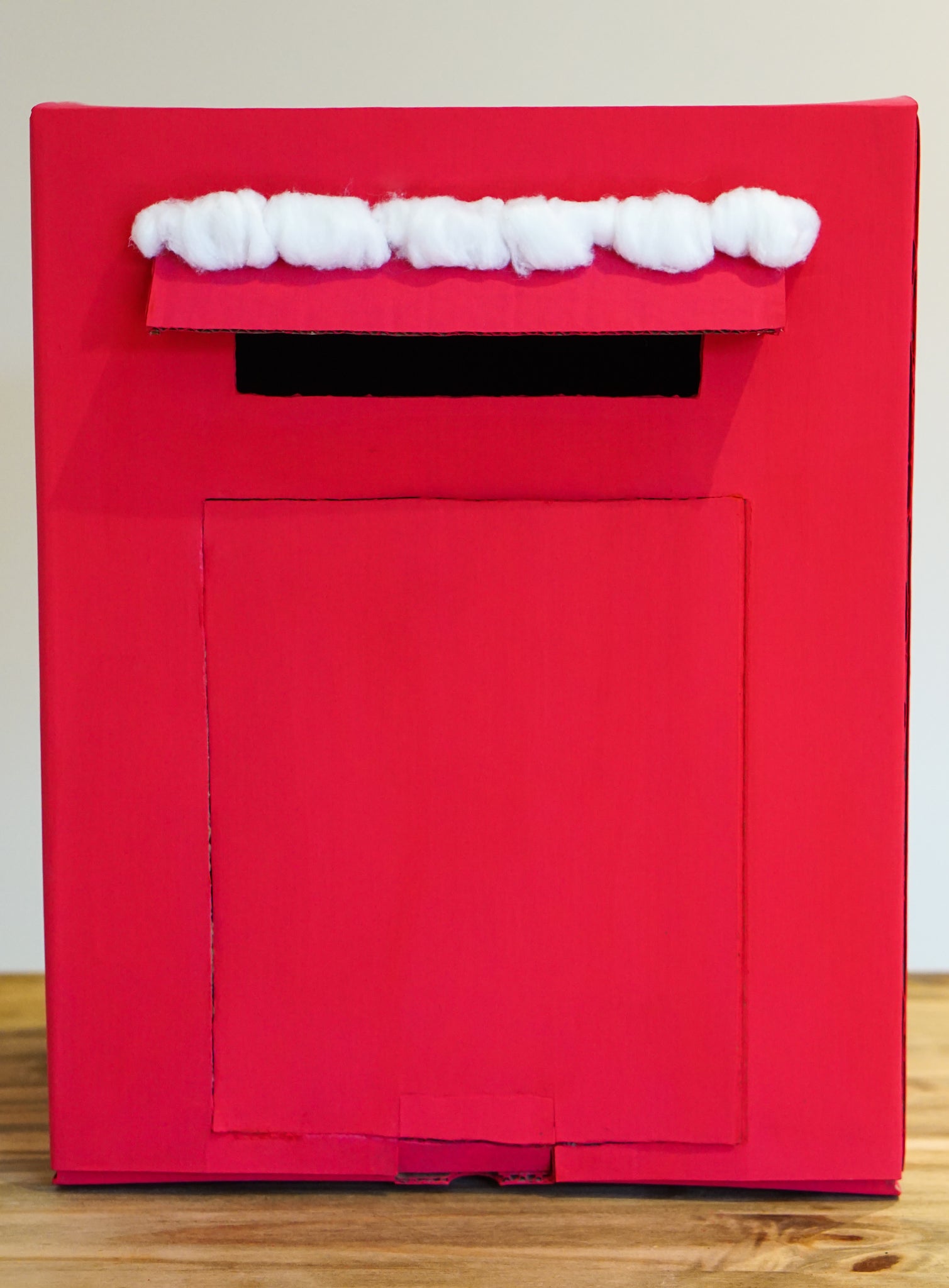 Make your own great little Christmas post box