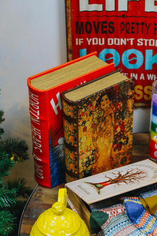 Quirky christmas gift ideas - Book boxes