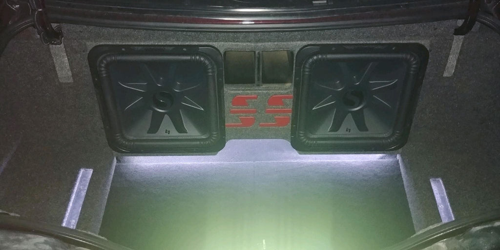 speaker box for 2 15s