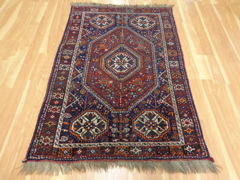 Tribal Shiraz rug