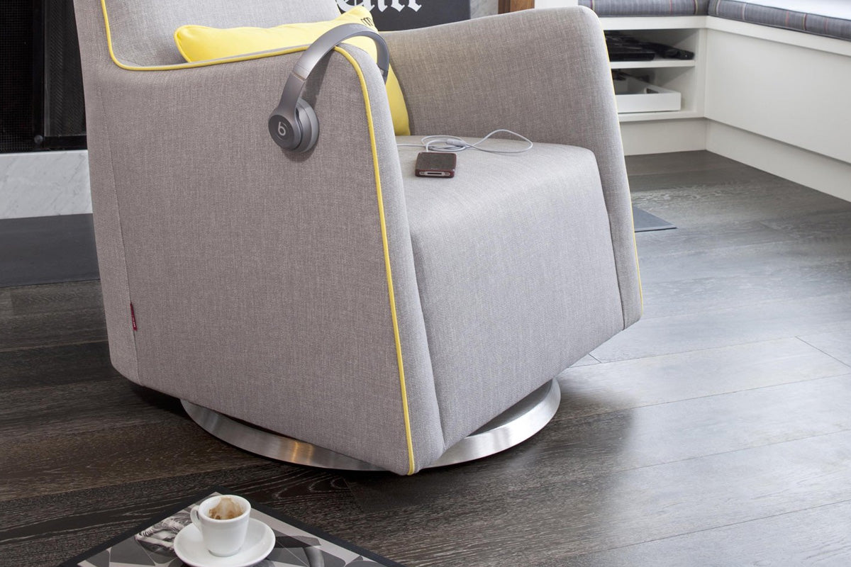 Patented gliding and reclining mechanisms are made of 95% recycled steel
