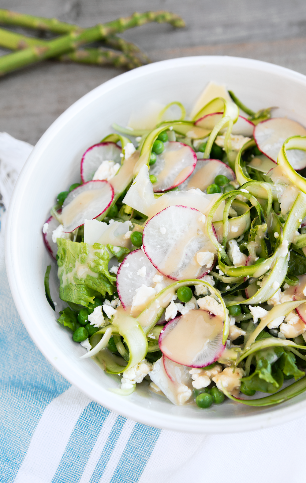 Spring Salad with Asparagus, Cucumber and Spring Peas