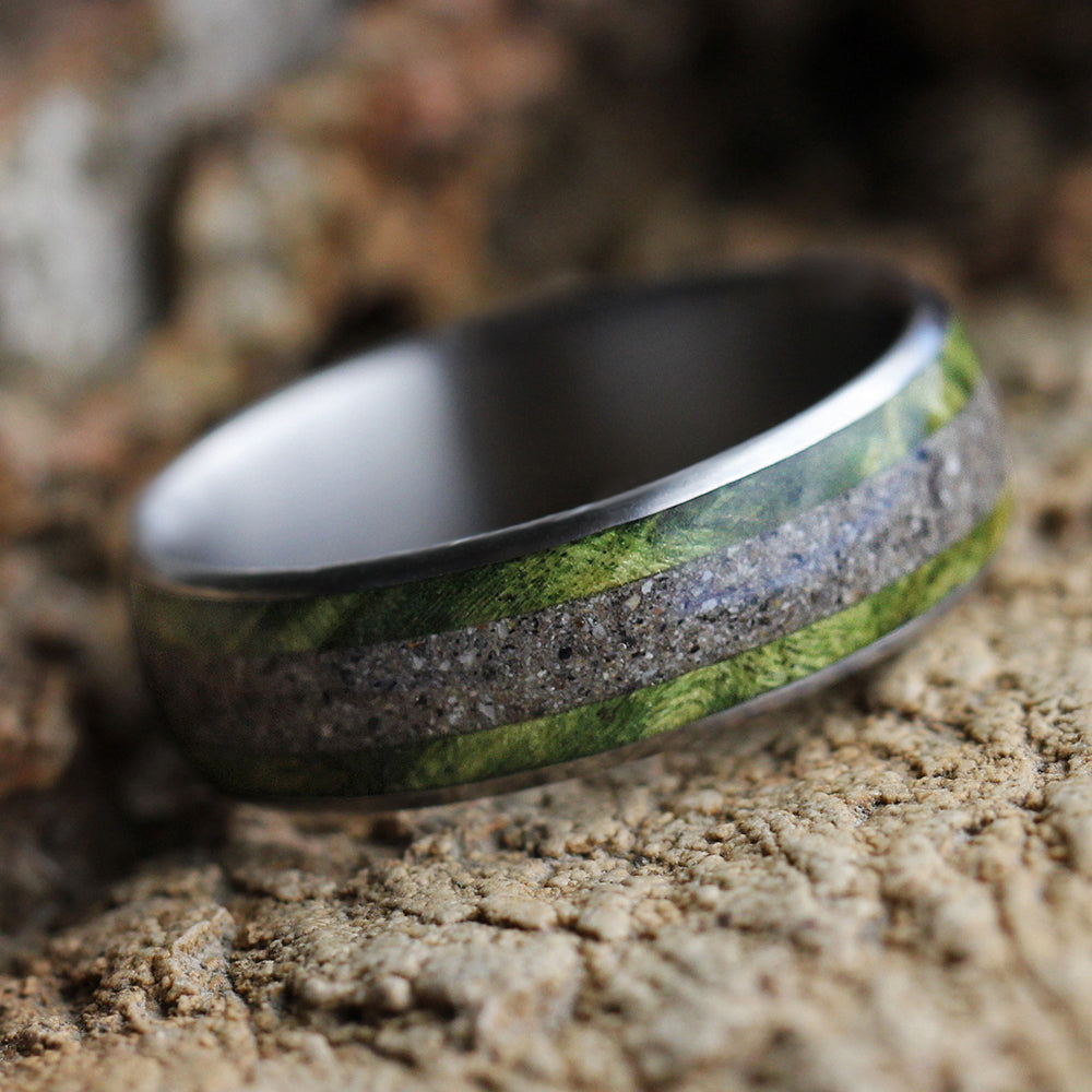 Cremation Ring With Green Wood