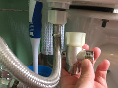 T connector for bidet seat