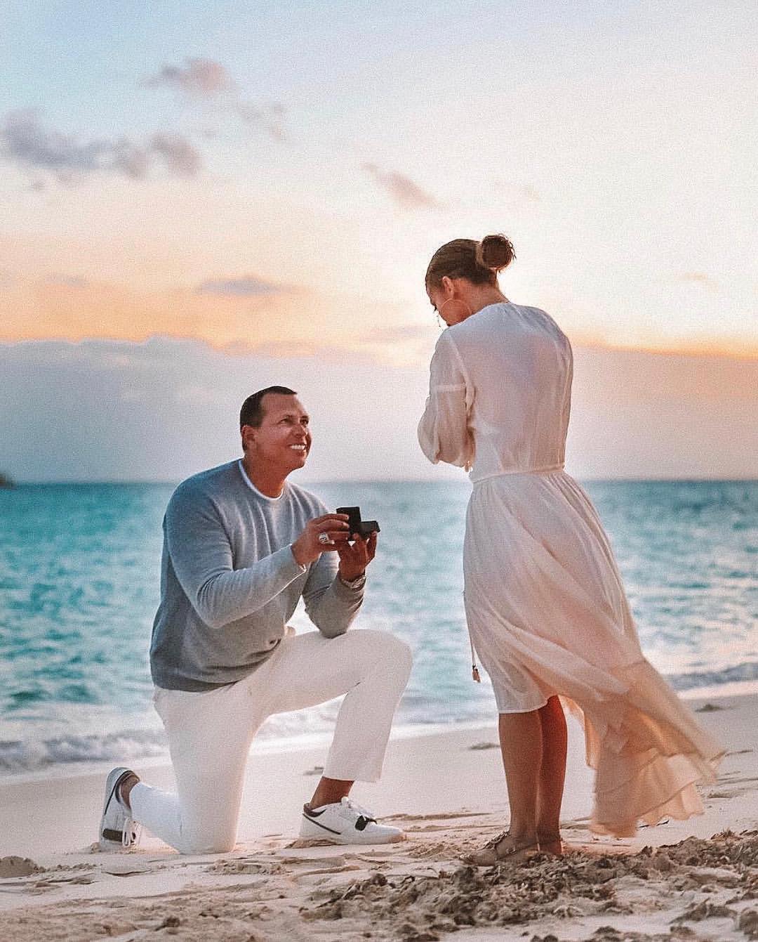 JLO says Yes - engaged to arod