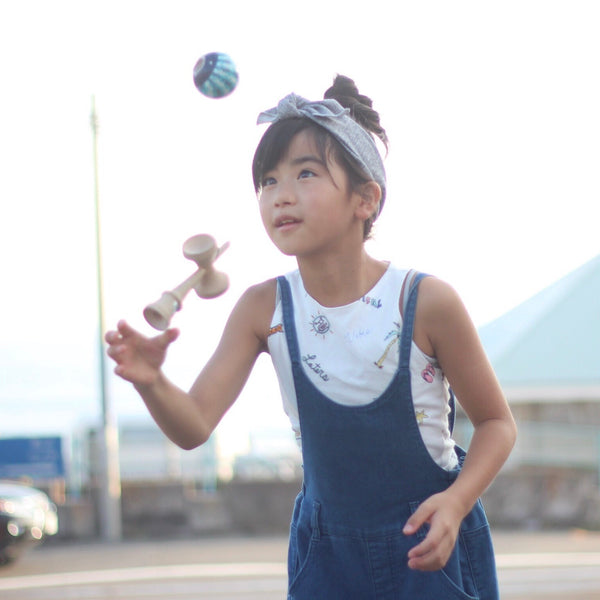 kendama girl