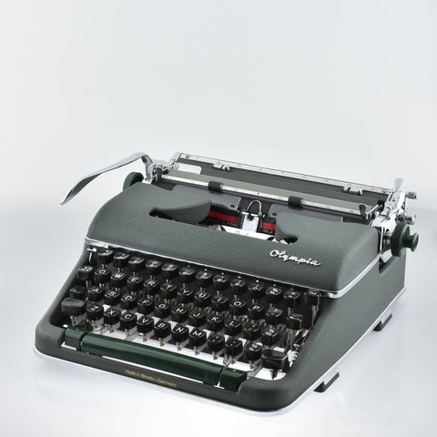 Heavy duty Olympia SM4 typewriter