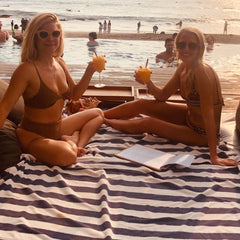 Barefoot Blondes