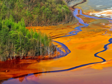 Pollution d'une rivière en Chine - jolie, mais dégueux !
