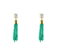 https://blueboxboutiqueinc.com/collections/earrings/products/teagan-tassel-earrings
