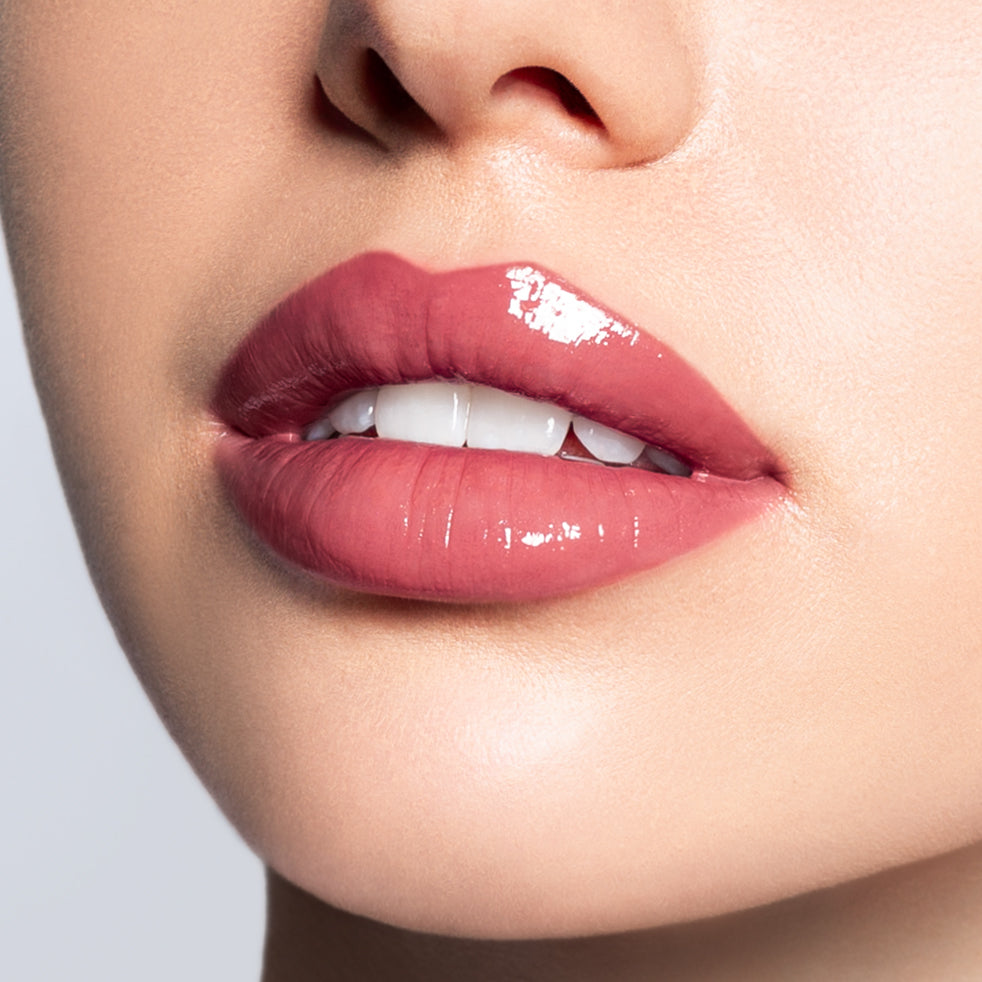 How To Create The Classic Lip Look - Nude by Nature AU