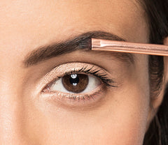 Sculpted Brow Look - Step 2 
