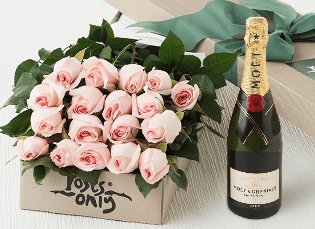ROSES & CHAMPAGNE