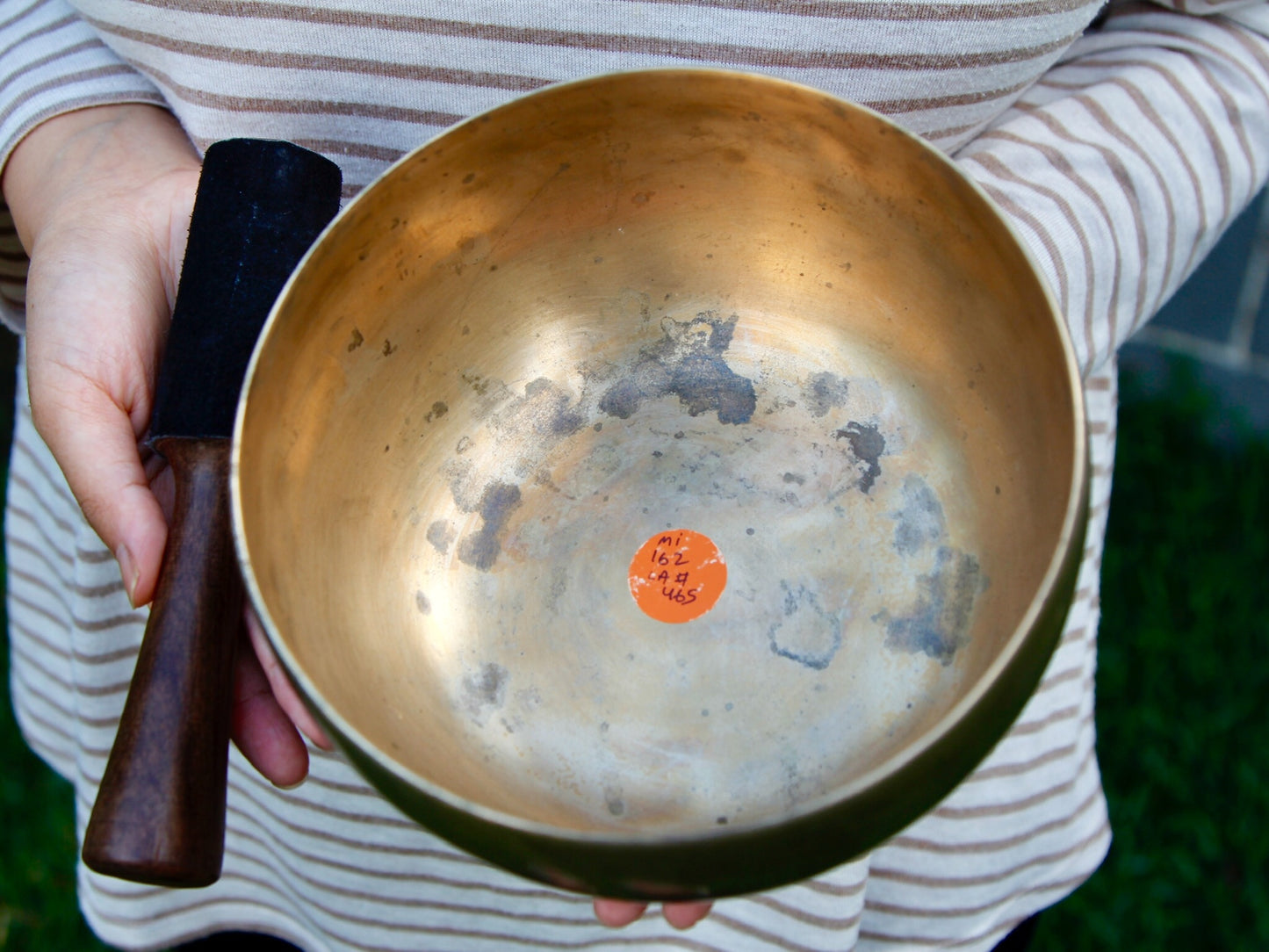 Old 'Tara' Singing Bowl - Base Note E (162 hz )