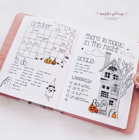Haunted House Bullet Journal Layout- Make your bujo beautiful this fall with inspiration from these 15 fall bullet journals! There are so many beautiful autumn-themed weekly spreads, trackers, and more to try! | autumn bullet journal pages, fall planner ideas, #bulletJournal #bujo #bulletJournalLayout #planner #DigitalDownloadShop