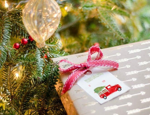 Free Printable Christmas Truck Gift Tags- If you're looking for last minute Christmas decor, greeting cards, or gift tags, don't bother with the stores or online shopping. Instead, check out these 25 free Christmas printables! | Christmas wall art printables, printable gift tags, holiday printables, kids activities, #freePrintables #Christmas #DigitalDownloadShop