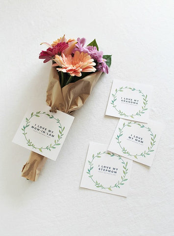 Free Printable Tags for Moms of All Types- Make your Mother's Day gift even more special this year with one of these gorgeous free printable Mother's Day gift tags! There are so many pretty designs to choose from! | tags for homemade gifts, tags for DIY gifts, #freePrintables #mothersDay #giftTags #DigitalDownloadShop