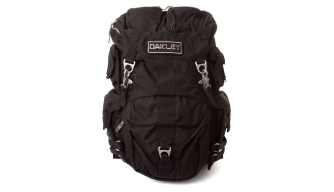 oakley mechanism backpack review