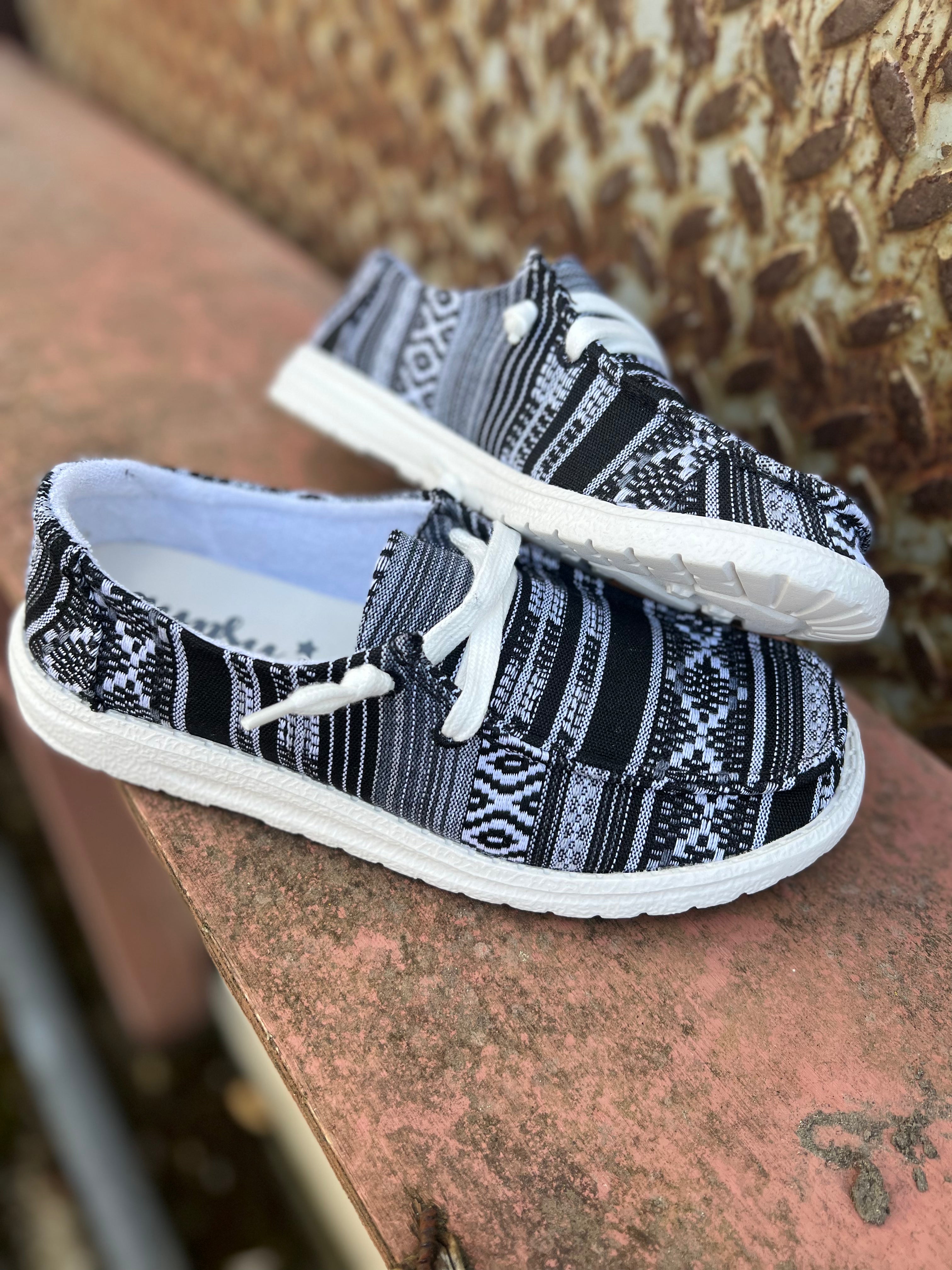 Tiana Boat Shoes (Black)