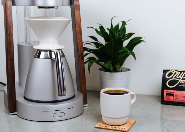 Ratio Eight in Bright Silver with matching Thermal Carafe from Clive Coffee - Lifestyle