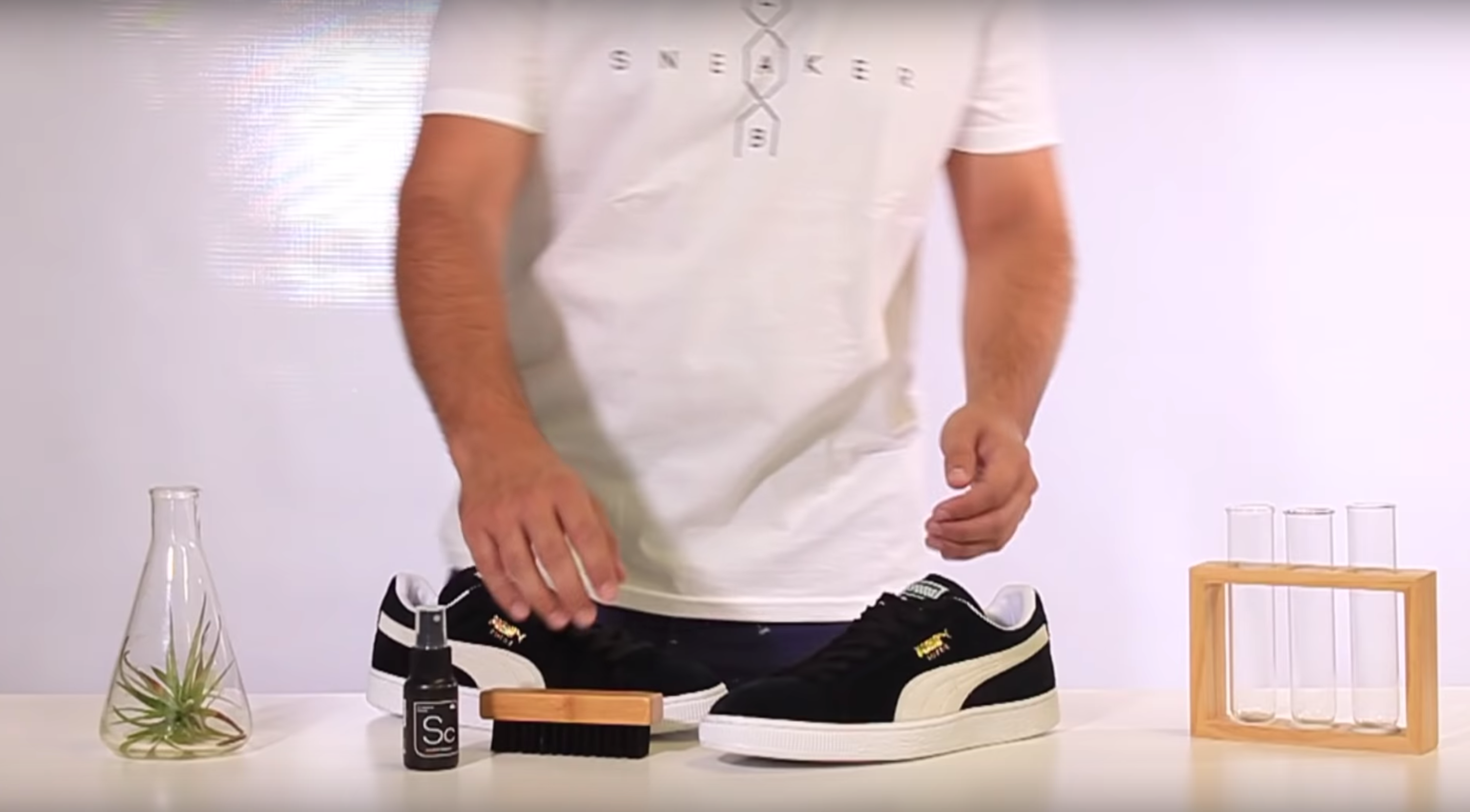 gramática Persona enferma trolebús How To Clean Suede PUMA Shoes With Sneaker Cleaner – Sneaker LAB