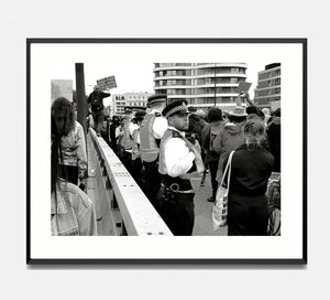🌴NEW: MARCHNG OVER VAUXHUAL BRIDGE 8.3 x 11.7 (A4) PHOTOGRAPHIC PRINT LIMITED EDITION