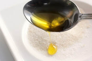 Olive oil Enhances Exfoliation