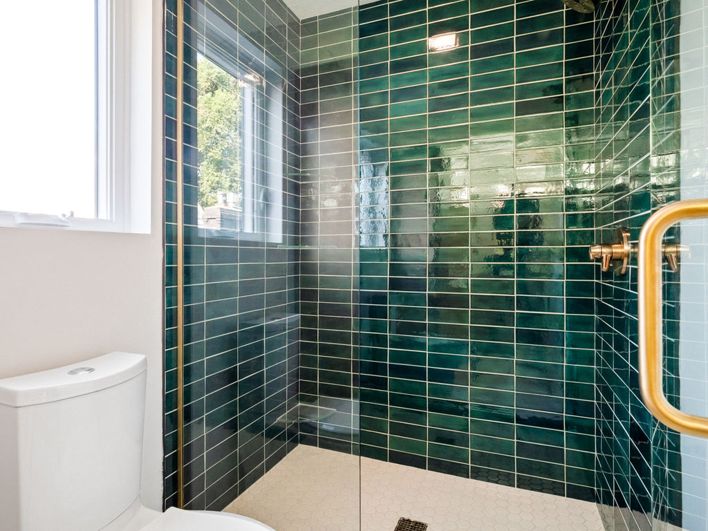 emerald green stacked subway tile