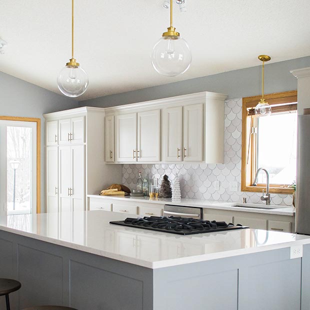 White Moroccan Fish Scale Kitchen Backsplash