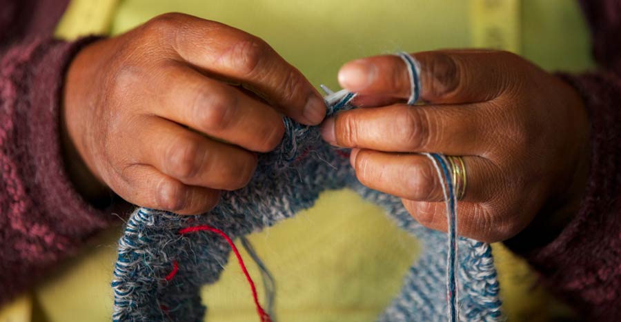 Artisan hand knitting fair trade clothing | handcrafted sustainable fashion