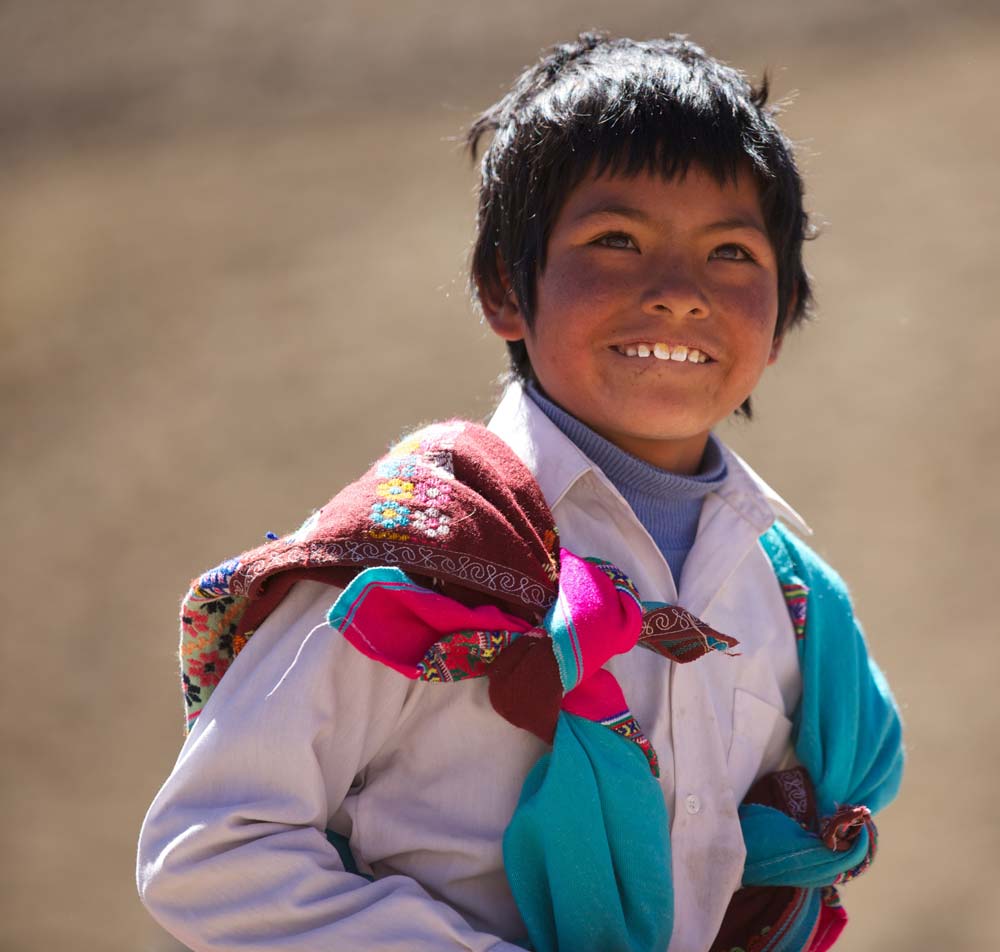 School access to children in Peruvian Highlands | Fair trade clothing