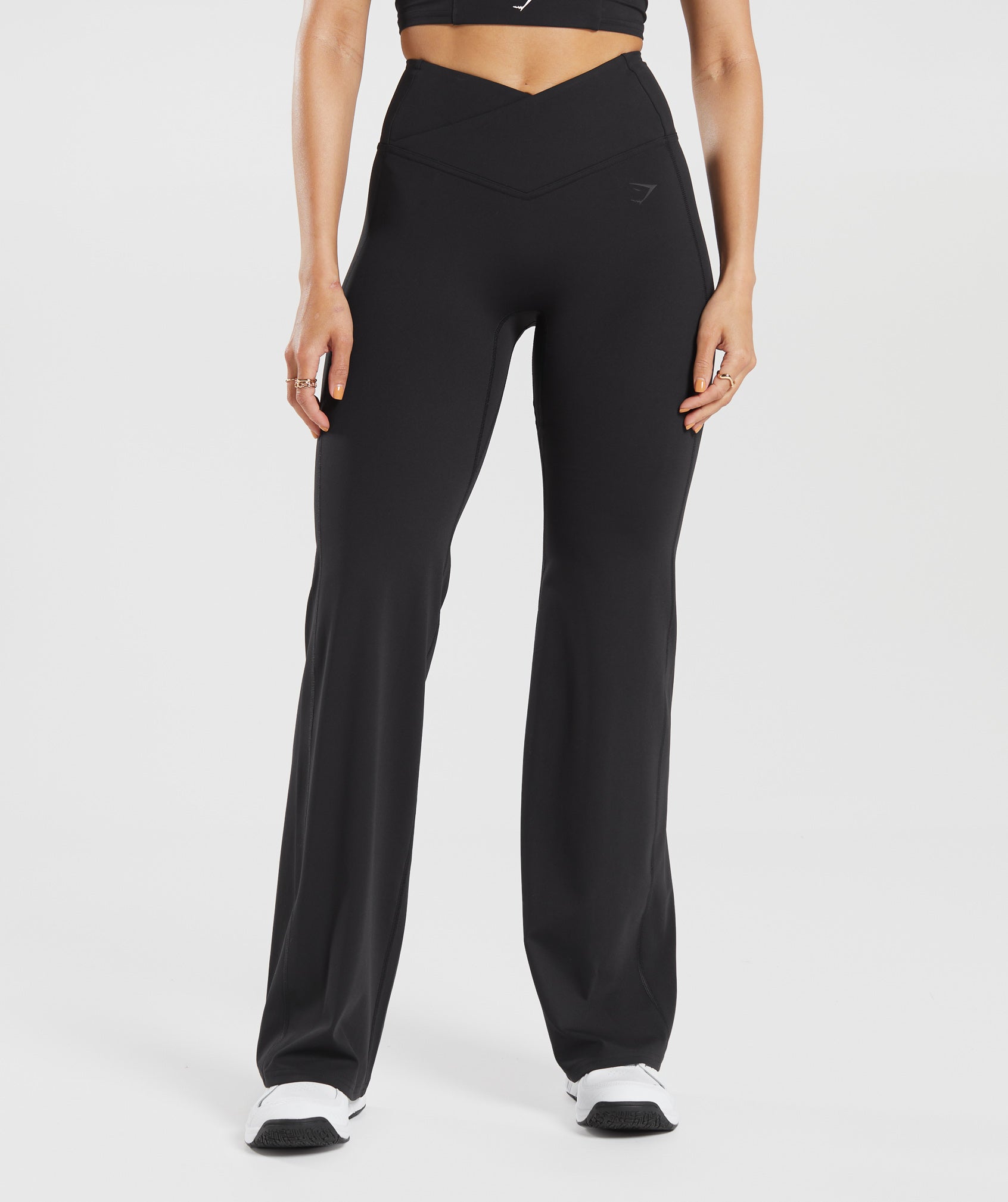 Suki Cross-Over Waist Flared Yoga Pants (Black) · NanaMacs