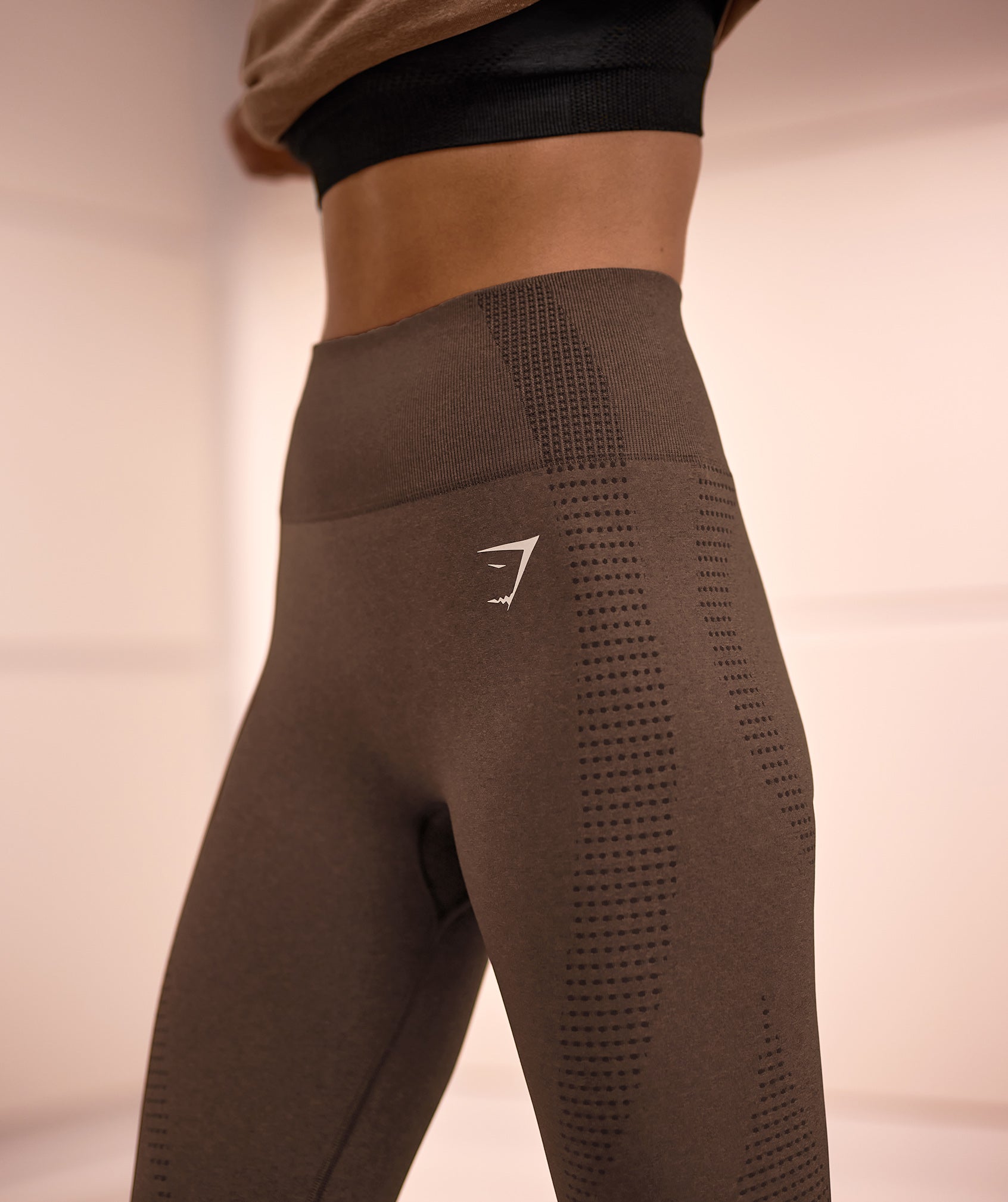 Gymshark - VITAL SEAMLESS 2.0 LEGGINGS on Designer Wardrobe