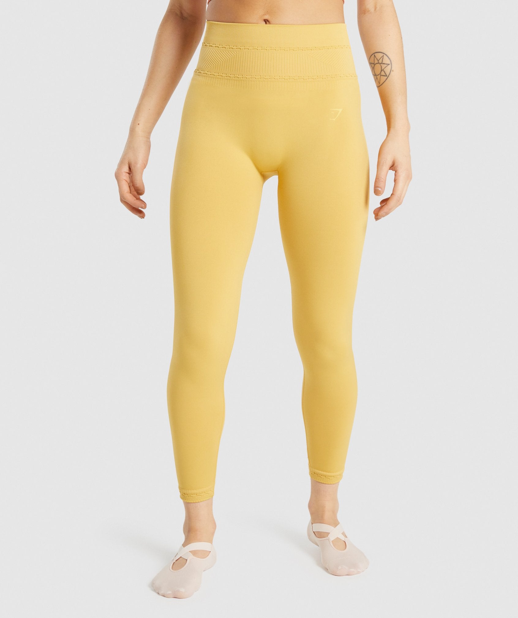 Gymshark - Yellow Gym Shark Set on Designer Wardrobe