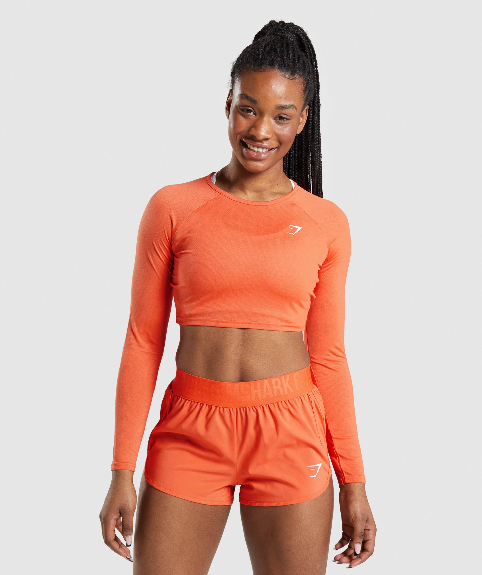 Gym Crop Tops - Short & Long Sleeved  Long sleeve crop top, Gymshark,  Workout crop top