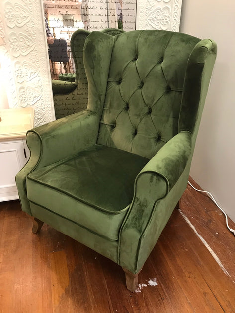 Pre order: Wingback Chair Tufted Green Velvet Oak Chesterfield | Buffet
