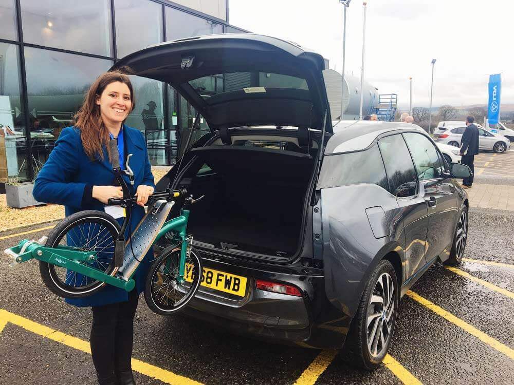 BMW i3 Range Extender, electric car and kick scooter, park and ride