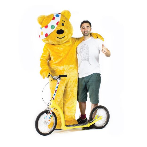 adult scooter with big wheels, endurance kick scooter, children in need, solo scoot