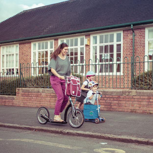 adult kick scooter with big wheels, school run scooter, scooter for mums