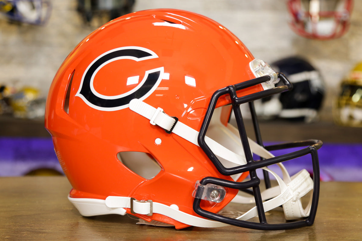 Chicago Bears Riddell Speed Authentic Helmet - 2022 Alternate – Green  Gridiron, Inc.