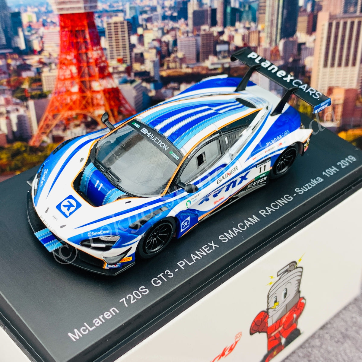 送料無料/新品】 新品 1 43 スパーク SPARK McLaren 720S GT3 #11