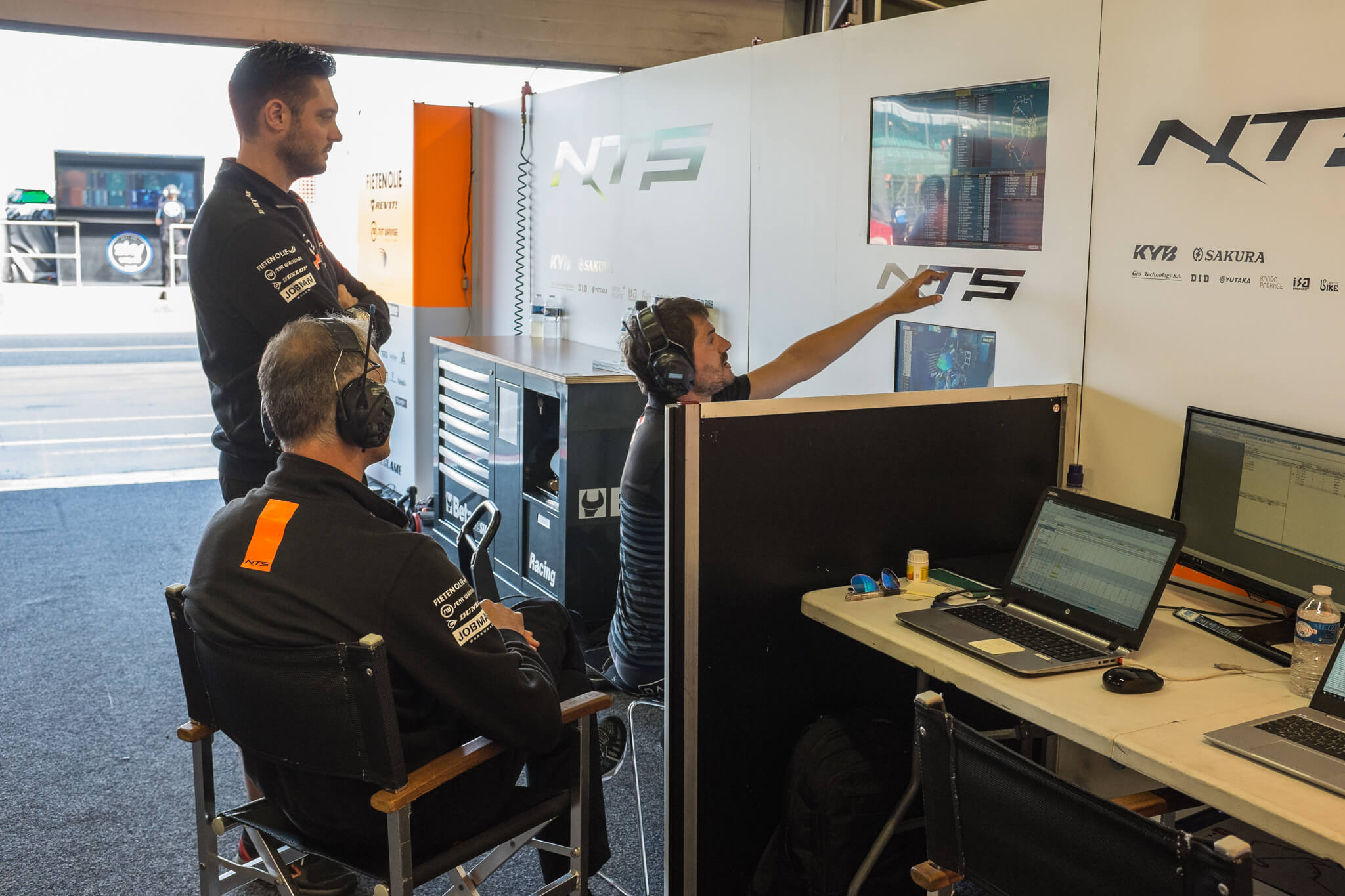 Analysing the data and lap time